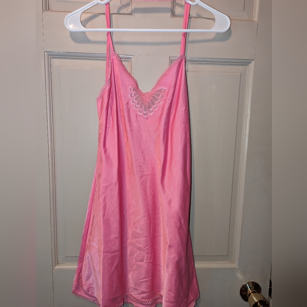 Vintage lacy pink nighty/dress